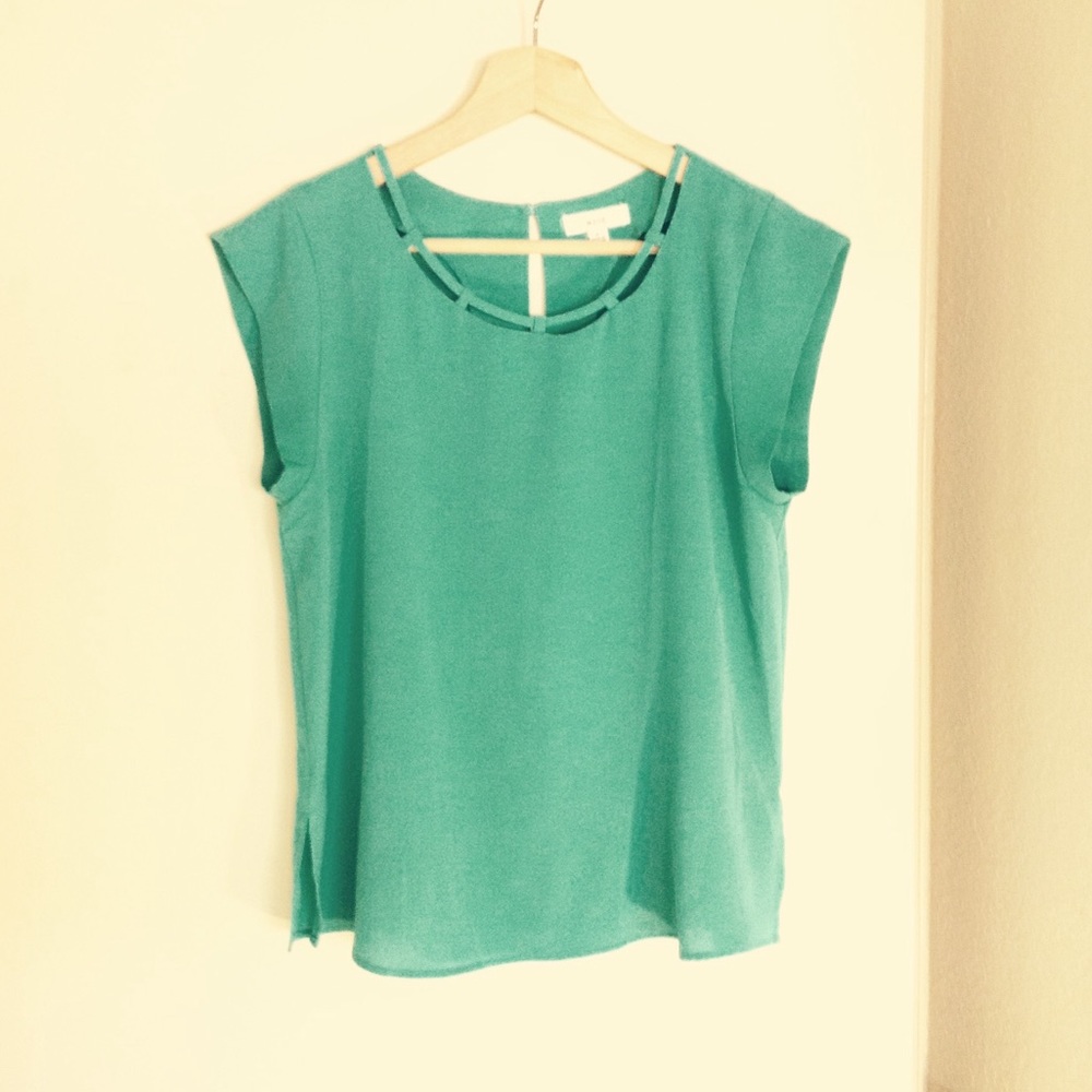 Short-Sleeve Blouse